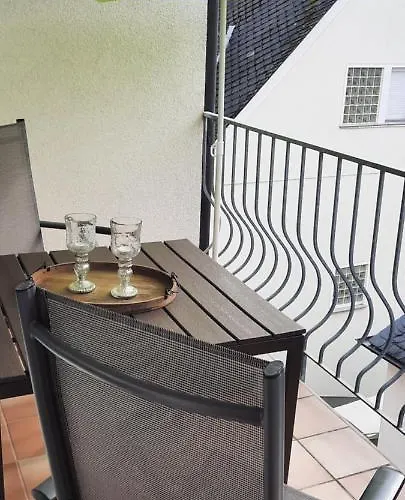 In Spay Smile Zell-merl Mosel * 摩泽尔河畔的泽尔